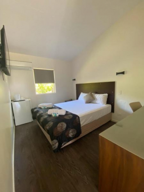 Coal n Cattle Hotel Motel Moura